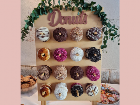 DIY Instructions for Donut Wall for Wedding